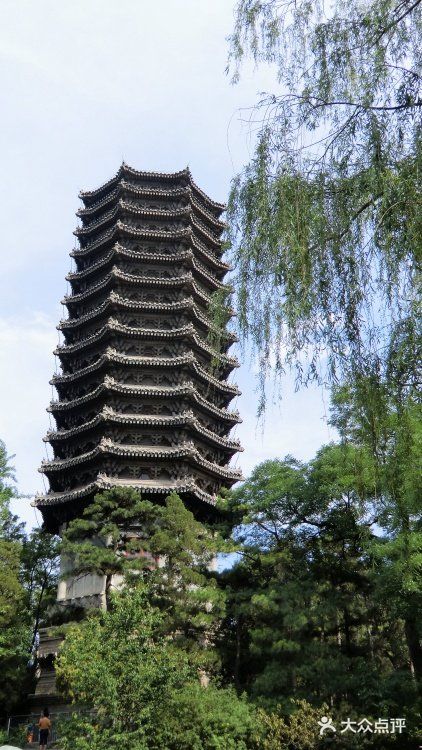 博雅塔图片