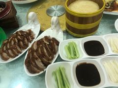 -六和聚传统烤鸭.天津菜(和平店)