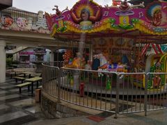 -亚龙湾亚泰商业街