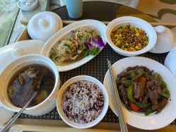 -臻康乃馨月子中心(集美店)