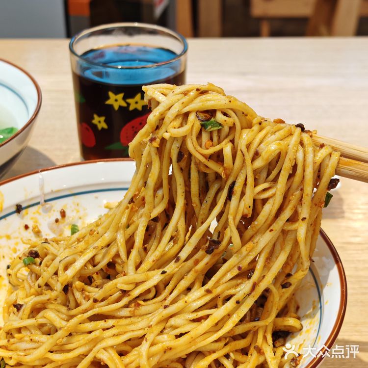 来东郊记忆耍一定不要错过这家干溜面