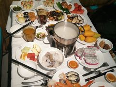 -领鲜活海鲜榴莲自助火锅(东门店)