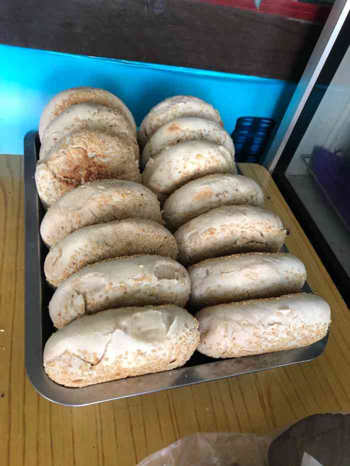 清真平泉羊汤-"好吃 味正 烧饼也好香 就是凉菜上的稍微.