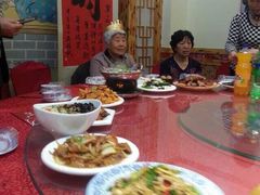 快乐老家农家院-快乐老家三鲜饺子东北菜(南六中路店)