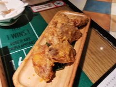 蛋黄焗鸡翅-粤港湾砂锅粥·宵夜(宝龙店)
