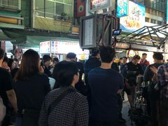 -六合夜市