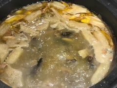 -菌海森林·非遗野生菌火锅(西山区滇池路摩根道店)