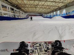 -乔波室内滑雪场
