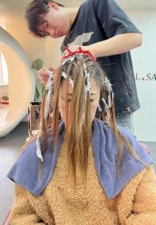 -星座接发烫染美发超市