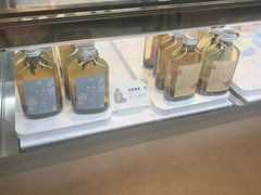 面包甜点陈列柜-喜茶(上海兴业太古汇店)