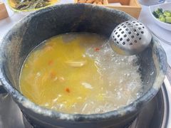 -鲁朗边巴次仁农家石锅