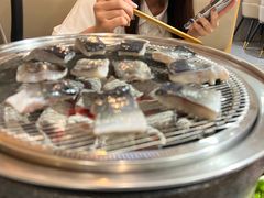 -围炉肉舍•炭烤活鳗•丹东海鲜烤肉(步行街店)