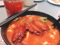 番茄浓汤鸡翅猪扒通粉-华嫂冰室(尖沙咀店)