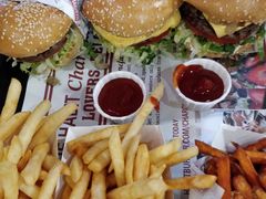-The Habit Burger Grill 哈比特汉堡(爱琴海店)