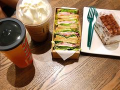 -星巴克(大连金州安盛店)
