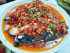 剁椒蒸鱼头-新新湘菜馆(新中街二条店)