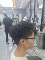 -藤野造型烫染·漂发