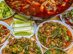 -鸿顺老铁锅美蛙鱼府(解放碑店)