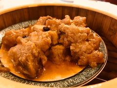 -深圳富苑皇冠假日套房酒店
