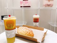 -奈雪的茶(华侨城创意园店)