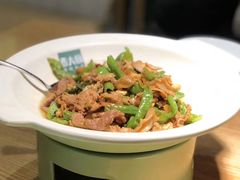 -费大厨辣椒炒肉(万家丽一店)