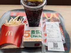 -麦当劳(番禺易发商业街店)