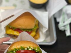 芝士牛肉蘑菇堡-Shake Shack(西单大悦城店)