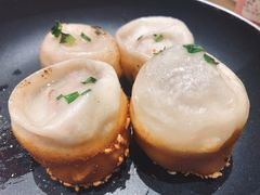 土猪鲜肉生煎包-龍堂蟹黄小笼包(万家丽店)
