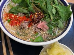 -云阿蛮云南生烫牛肉米线(奉贤路店)