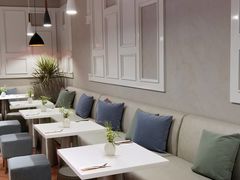 -潮一不贰·法式甜品·生日蛋糕·西式简餐(外滩店)