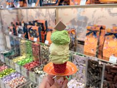 -VENCHI 闻绮(上海佛罗伦萨小镇店)