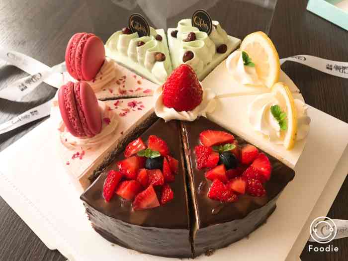 翻糖手记-"蛋糕做的还是很精致的,材料也还不错,口感.