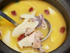 焖罐湛江鸡-将相和·海鲜蒸饺大连菜