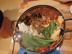 八爪鱼牛肉锅-东吉馆韩式餐厅(八经街总店)