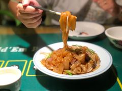 干炒牛河-粤港湾砂锅粥·宵夜(宝龙店)
