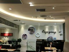 大堂-必胜客(WOW中心城店)