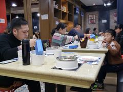 大堂-魔法帽酱料牛肉小火锅(米兰店)