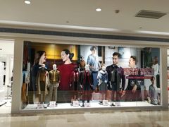 -优衣库(武汉国际广场店)