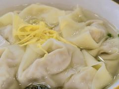 -笑来喜馄饨小笼工坊(通扬路店)