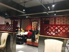 大堂-蜀留香火锅·始于1999·原四川老火锅(白堤路店)