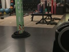 -思迈威健身(积玉桥万达店)