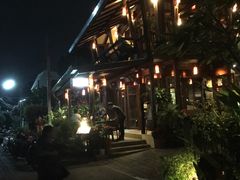 -Dash Teak House