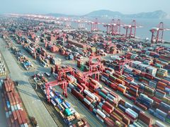 -上海滴水湖皇冠假日酒店