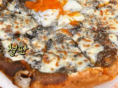 黑松露披萨-IL TEATRO 精品意大利餐厅