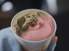 草莓起泡酒-Dip in Gelato(富民路店)