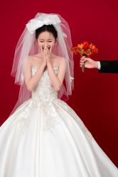 -雪中彩影婚纱摄影·微光艺术中心