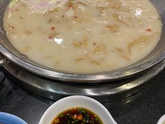 -老来福·非遗酸汤兔(凯旋路店)