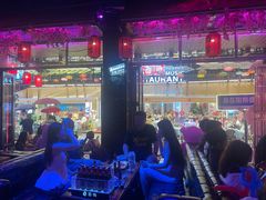 -喜鹊音乐酒馆(西街店)