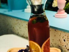 红柚香橙蓝莓水-蜜桃花开·中西融合菜E&W(南长街店)