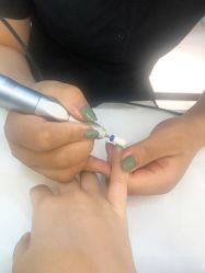 -纤指百魅美甲美睫